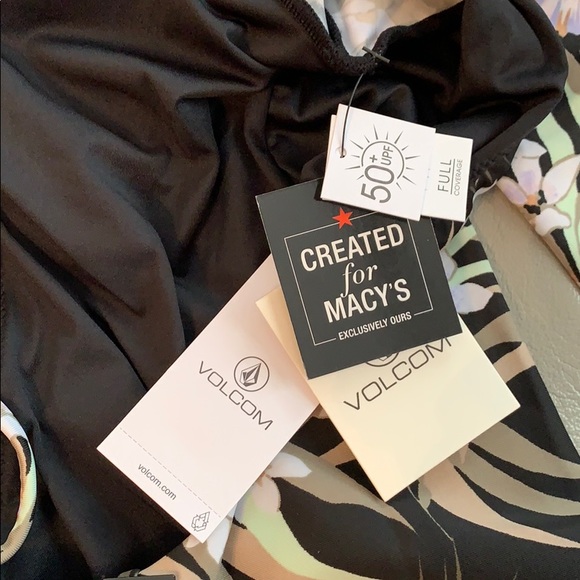 Volcom swimwear bodysuit - Picture 10 of 10